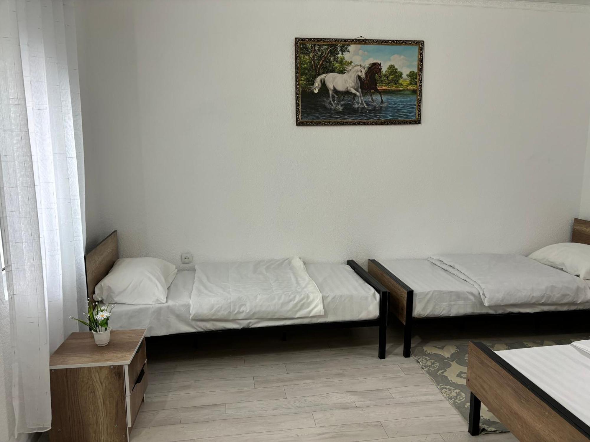 Tokmok Hostel,Halal Хостел,Халал מראה חיצוני תמונה