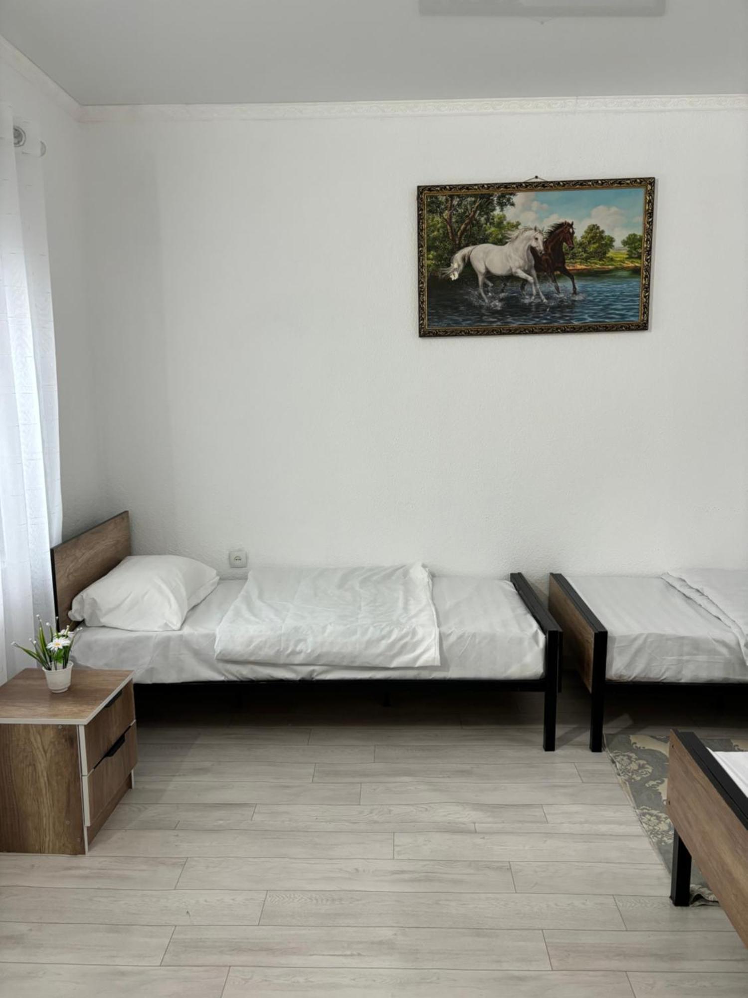 Tokmok Hostel,Halal Хостел,Халал מראה חיצוני תמונה