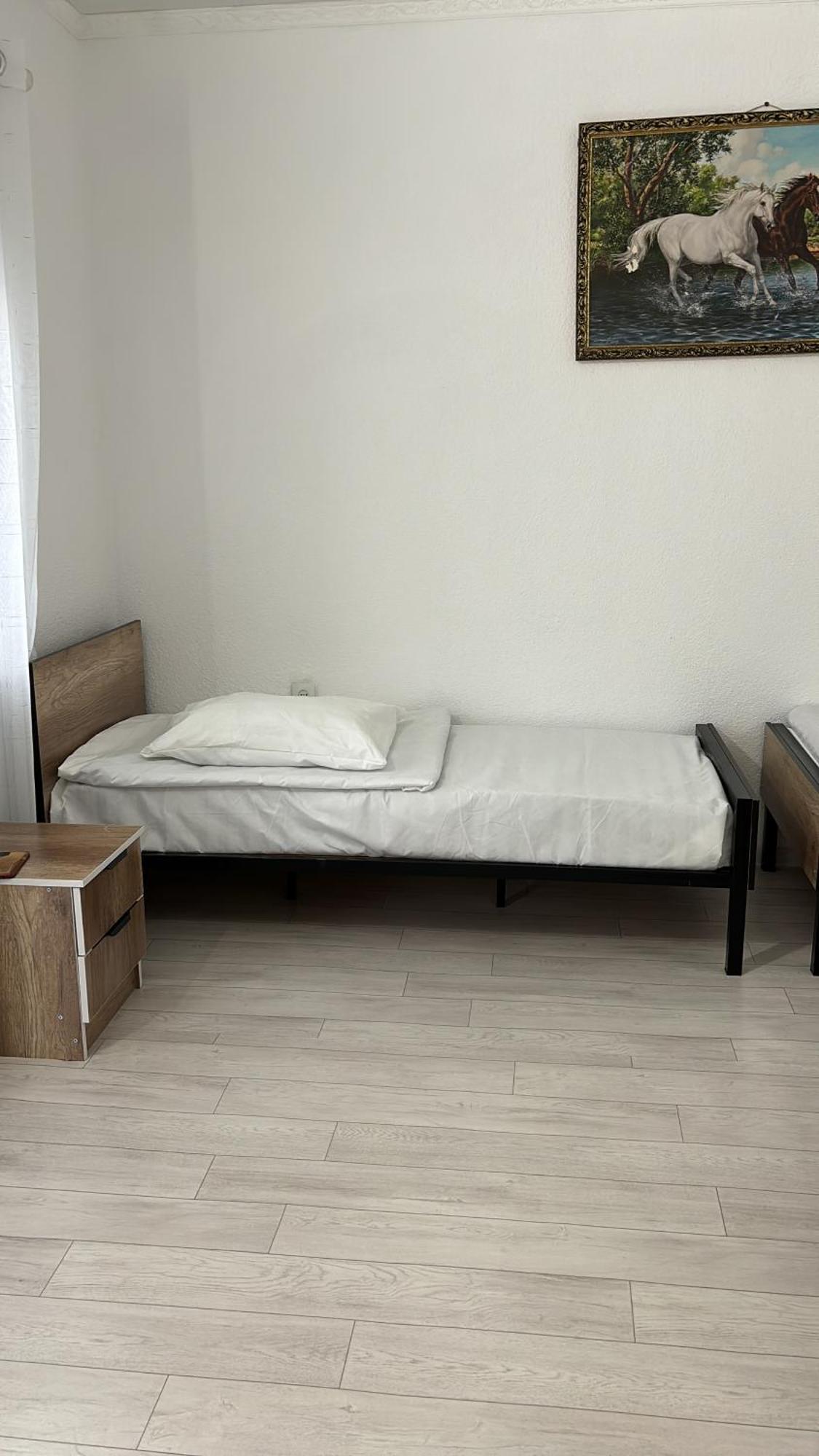 Tokmok Hostel,Halal Хостел,Халал מראה חיצוני תמונה