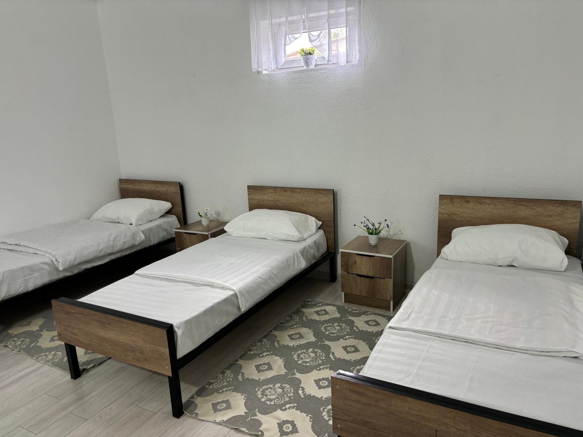 Tokmok Hostel,Halal Хостел,Халал מראה חיצוני תמונה