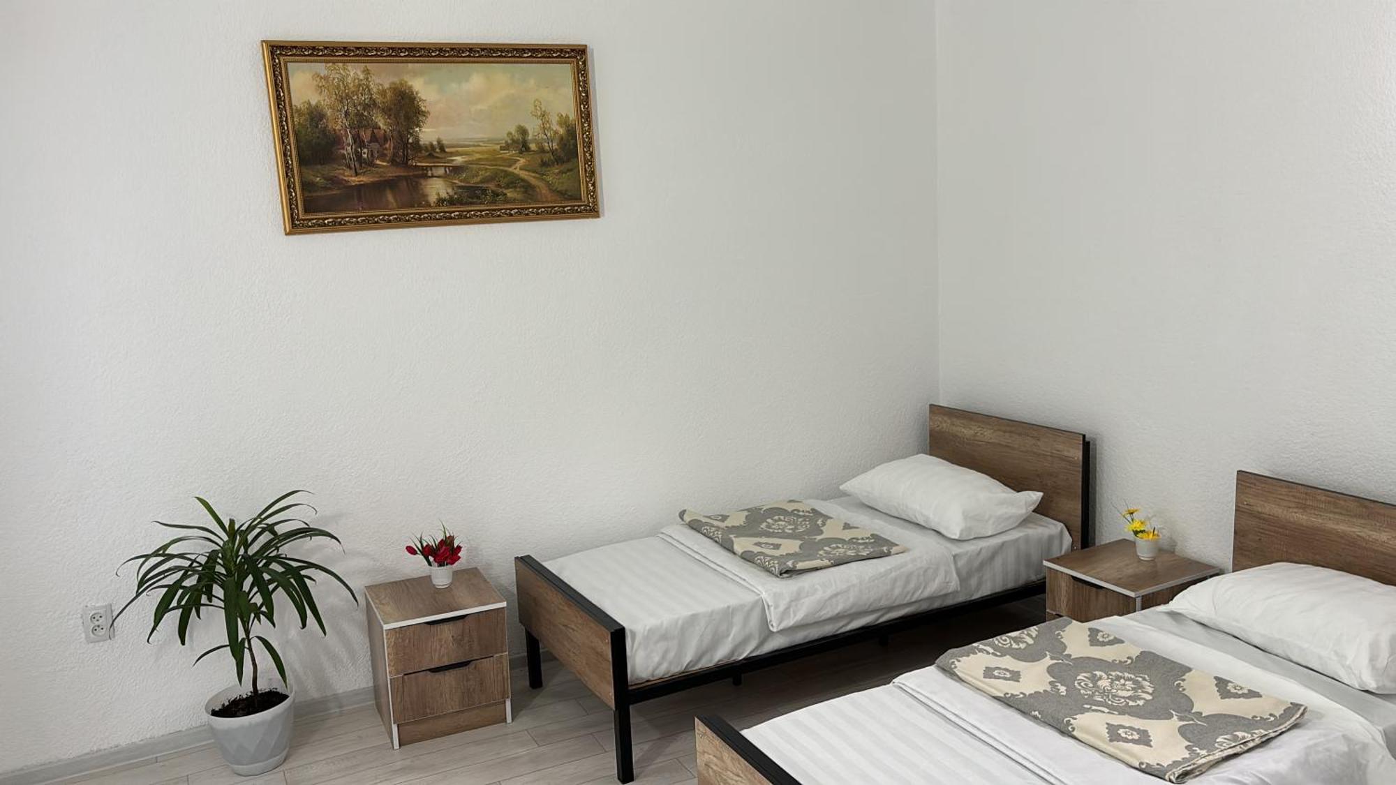 Tokmok Hostel,Halal Хостел,Халал מראה חיצוני תמונה