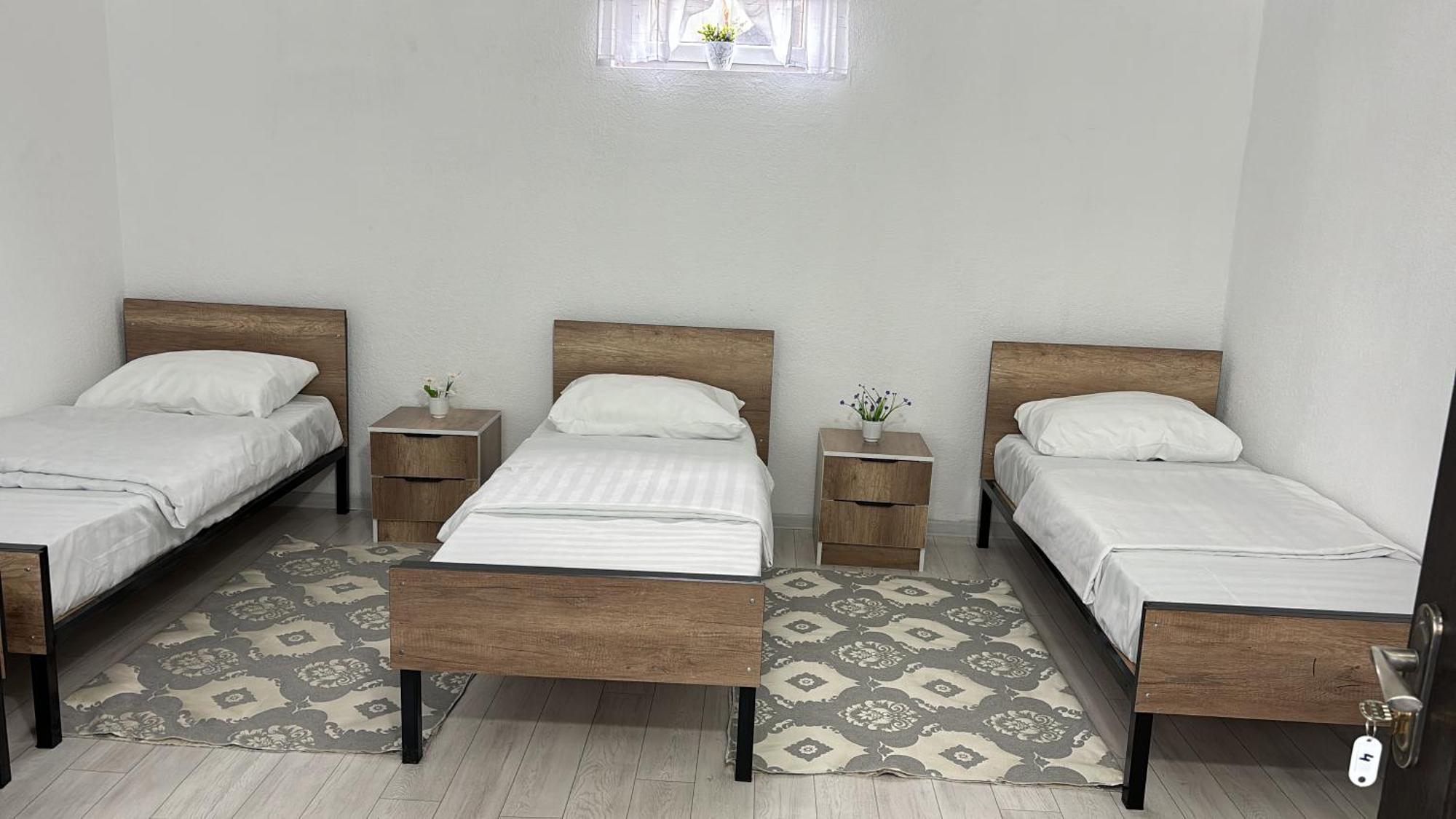 Tokmok Hostel,Halal Хостел,Халал מראה חיצוני תמונה