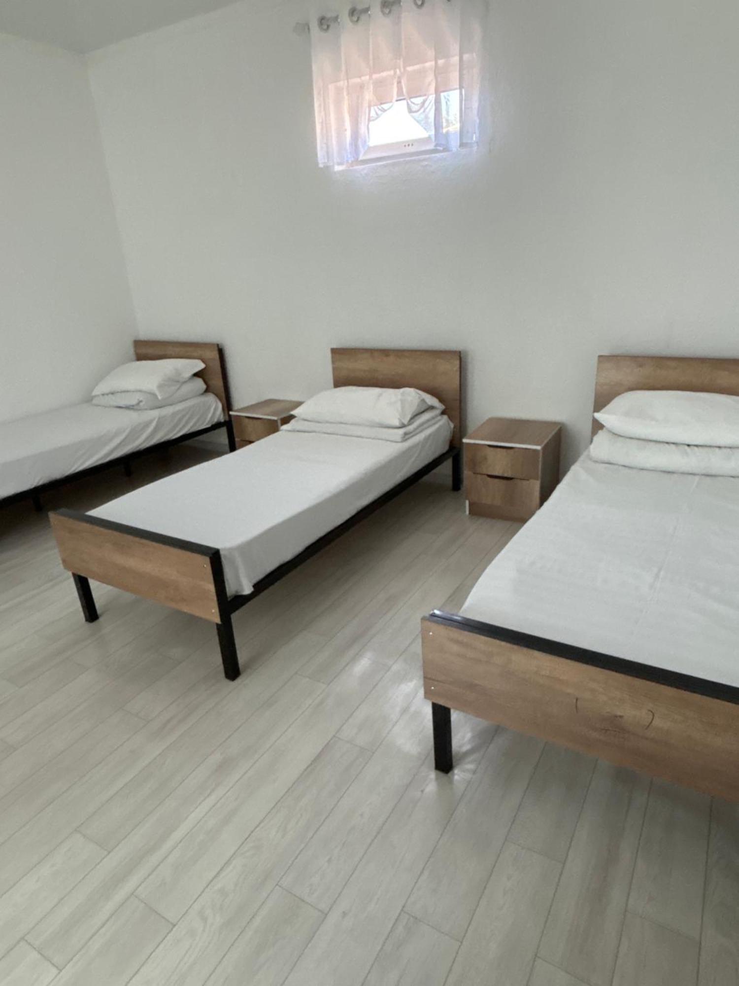 Tokmok Hostel,Halal Хостел,Халал מראה חיצוני תמונה