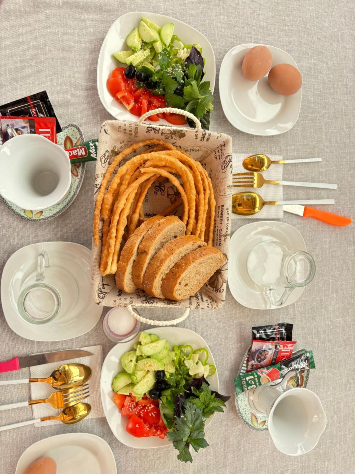 Tokmok Hostel,Halal Хостел,Халал מראה חיצוני תמונה