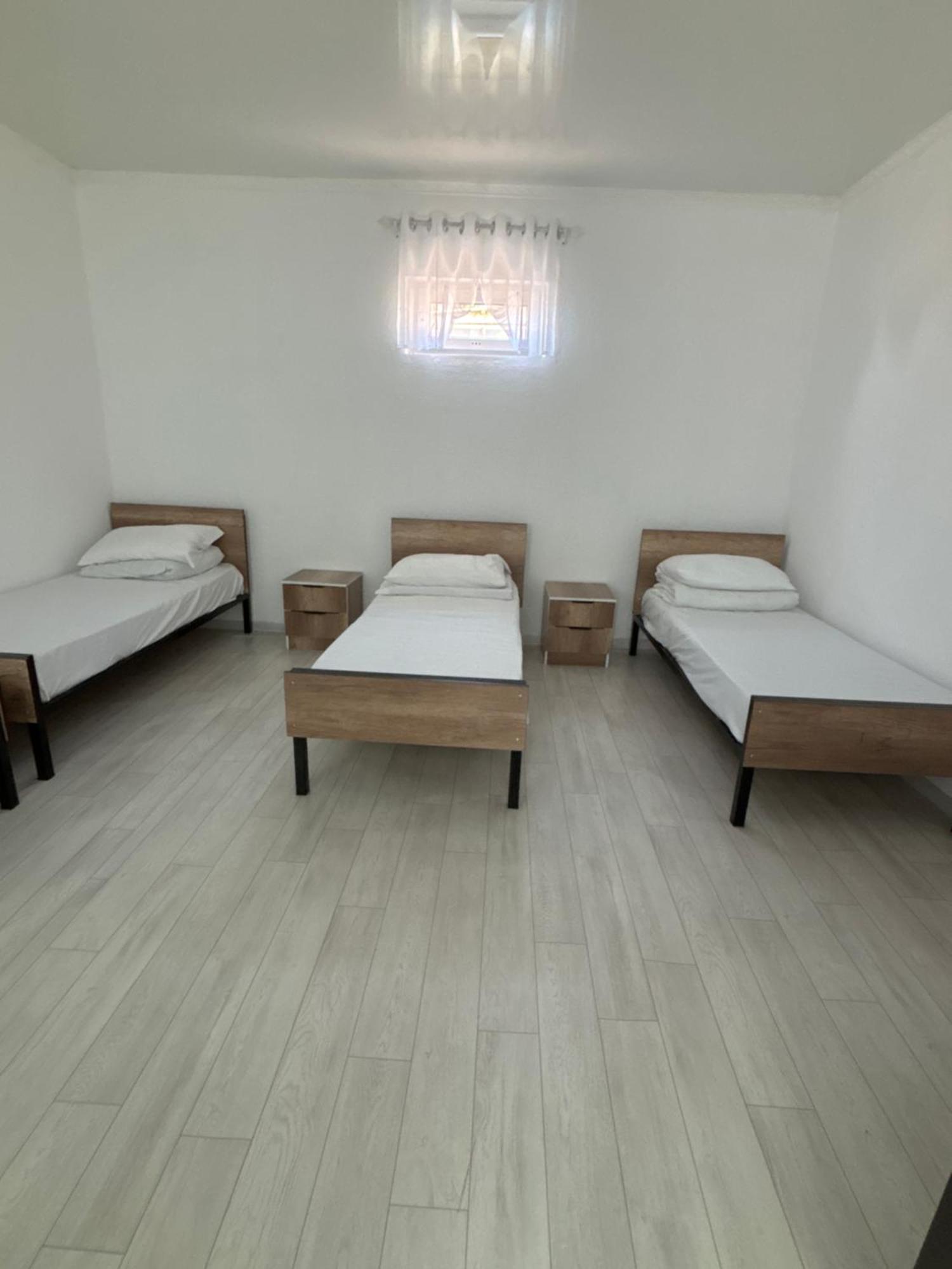 Tokmok Hostel,Halal Хостел,Халал מראה חיצוני תמונה