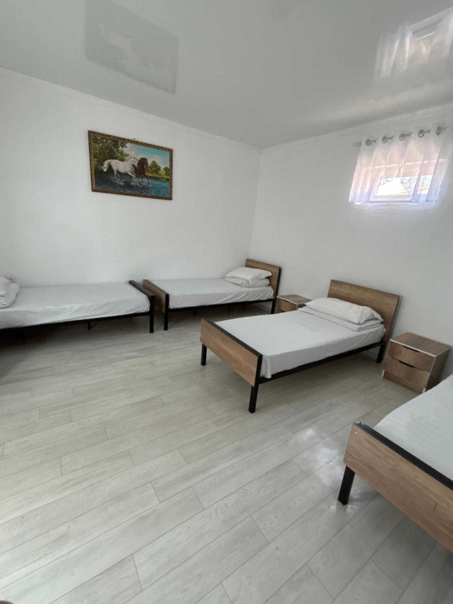 Tokmok Hostel,Halal Хостел,Халал מראה חיצוני תמונה