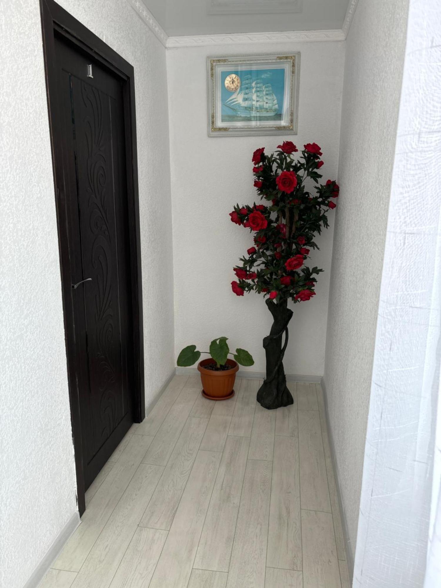 Tokmok Hostel,Halal Хостел,Халал מראה חיצוני תמונה